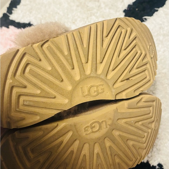 UGG Tan Kids Slippers - Picture 2 of 5